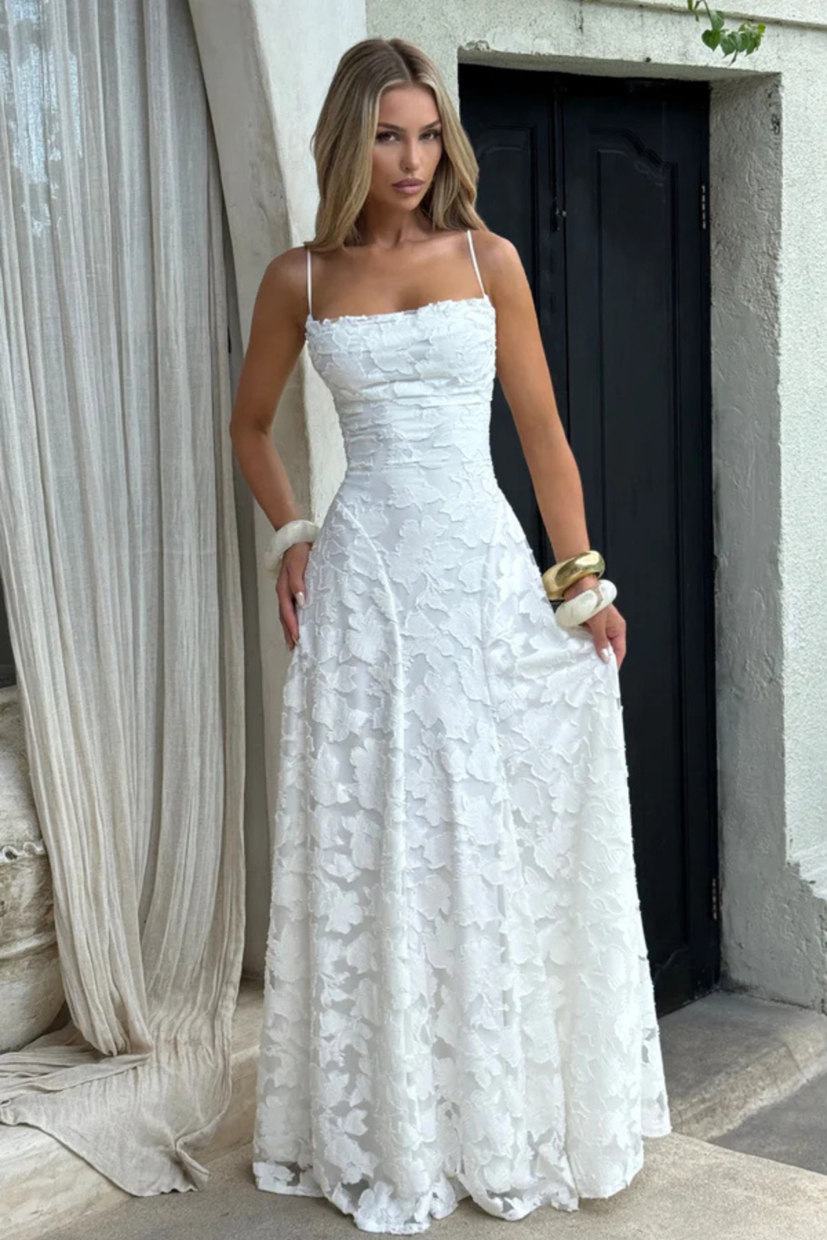 Vestido largo mujer tirantes finos escote drapeado tipo cowl espalda descubierta con lazada