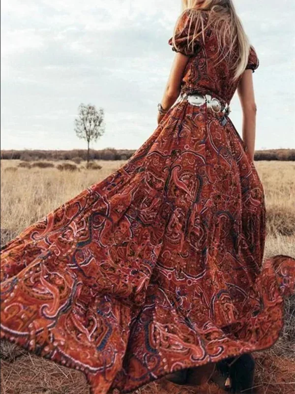 Vestido largo bohemio con estampado y mangas mariposa