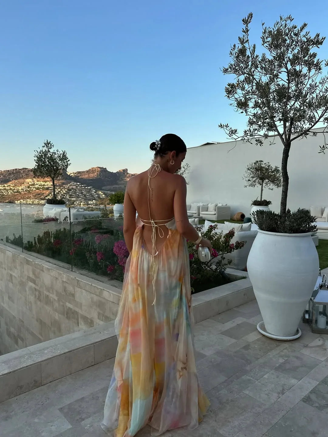 Vestido largo estampado con espalda descubierta para mujer