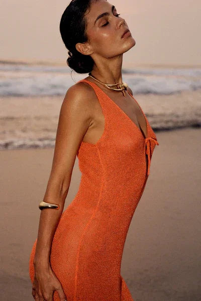 Vestido largo para mujer con aberturas y tirantes naranjas