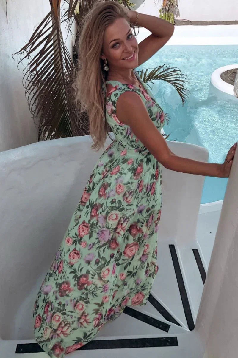 Vestido largo sin mangas con abertura floral verano