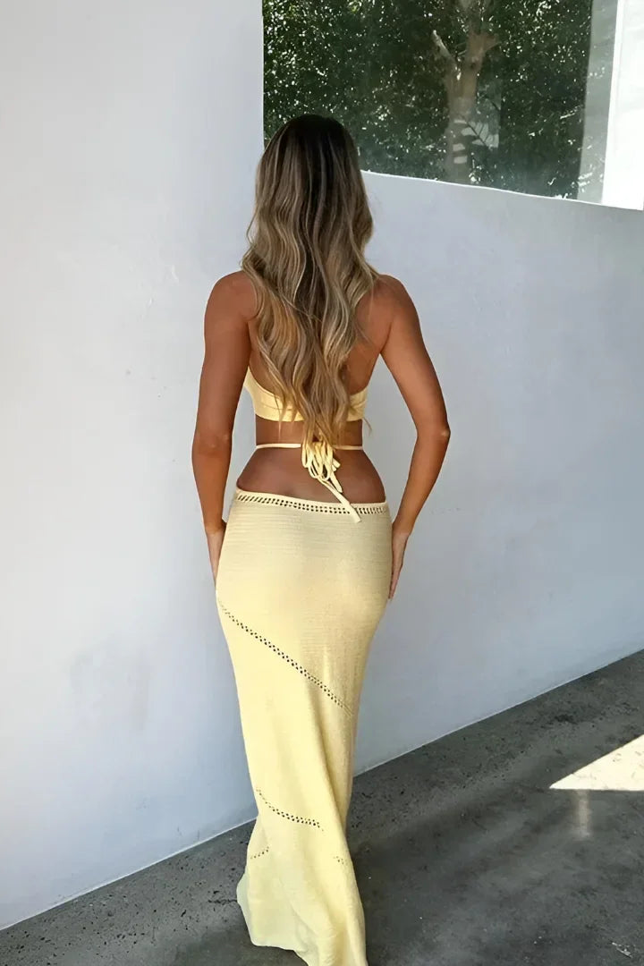 Vestido largo mujer amarillo de crochet con recortes y espalda descubierta