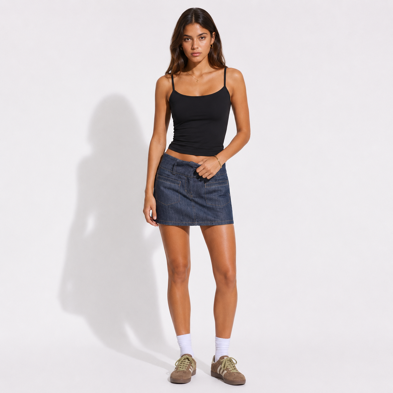 LAURA™ | Moderno top azul claro