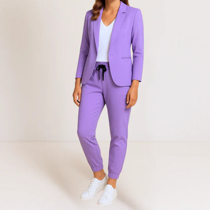 BEATRIZ™  | Elegancia moderna en un conjunto cómodo.