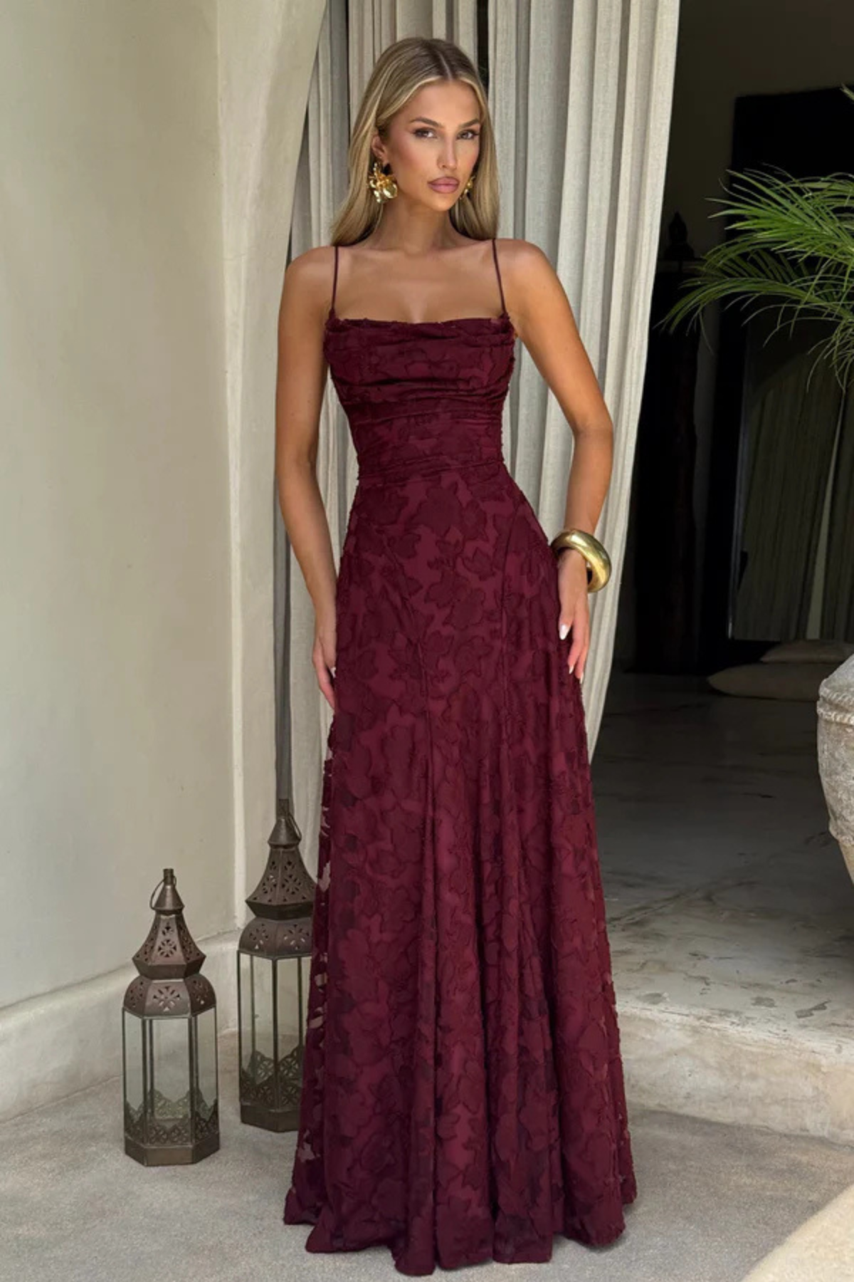 Vestido largo mujer tirantes finos escote drapeado tipo cowl espalda descubierta con lazada