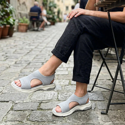 Cómodas sandalias planas y transpirables