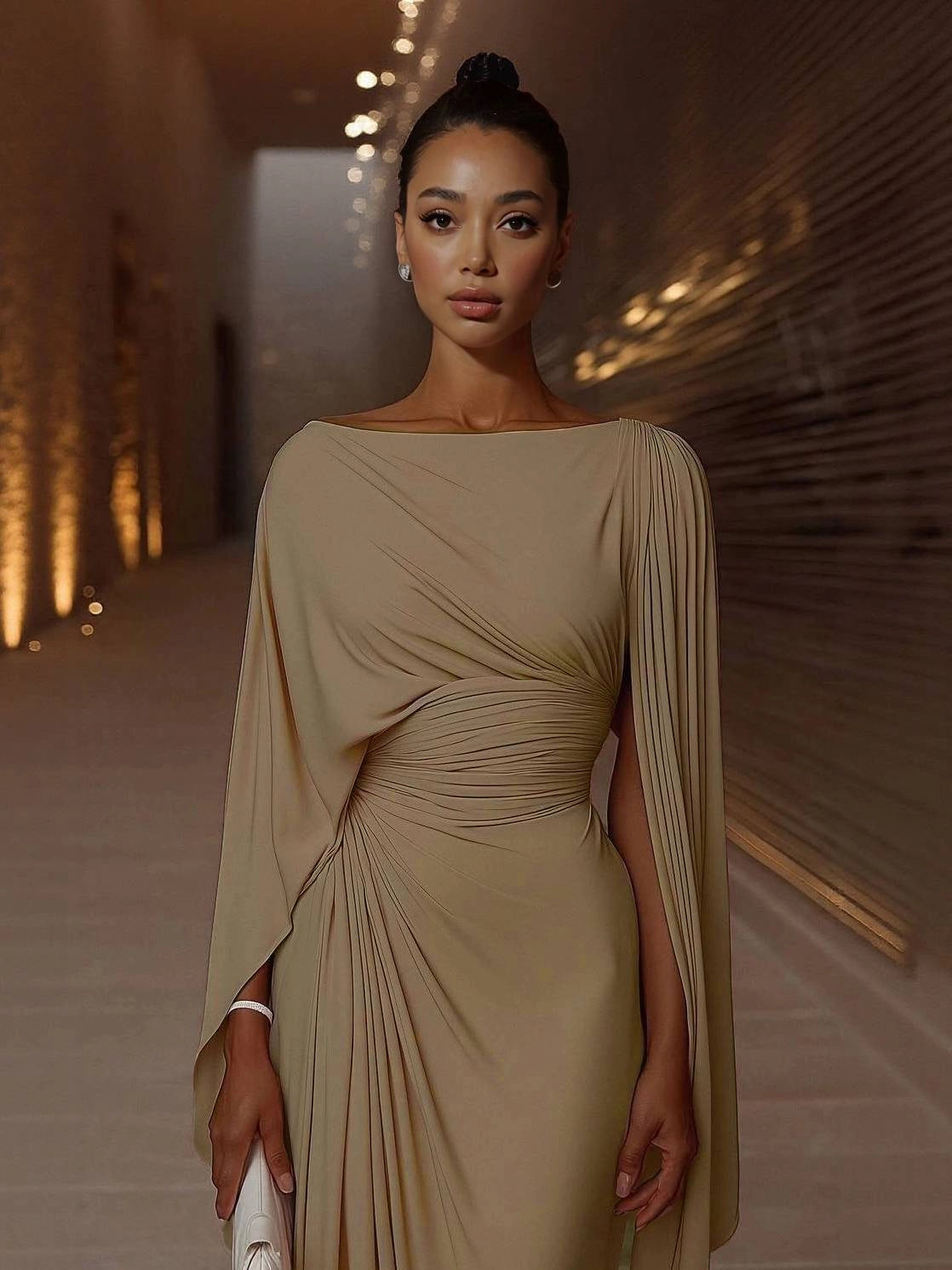 Vestido Maxi con cuello barco plisado