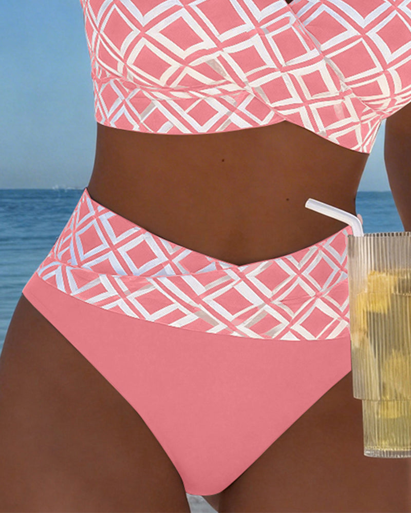 Bikini de dos piezas con corte tipo sujetador y estampado de rombos