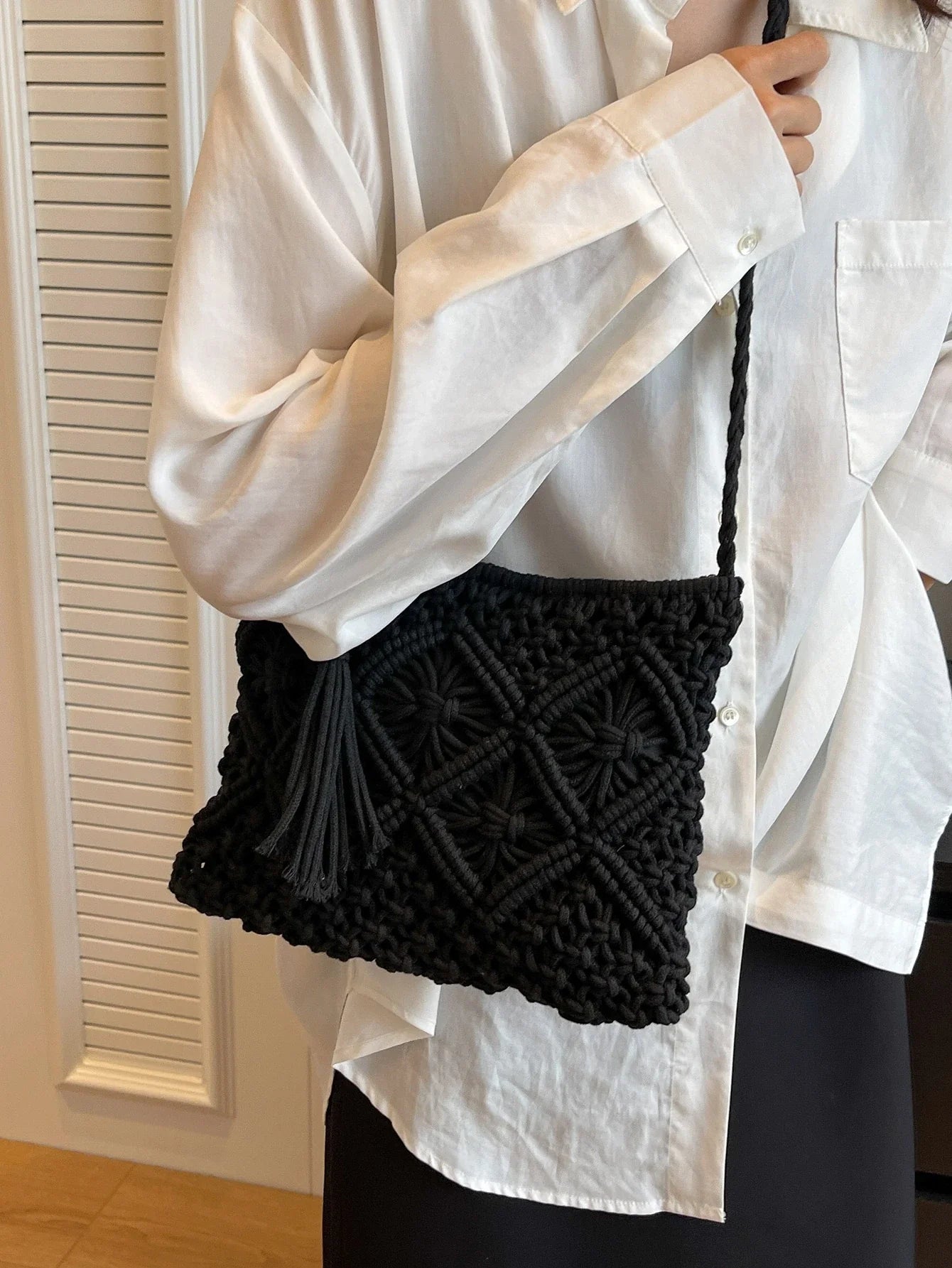 Bolso Artesanal Trenzado Negro | Estilo Boho Elegante