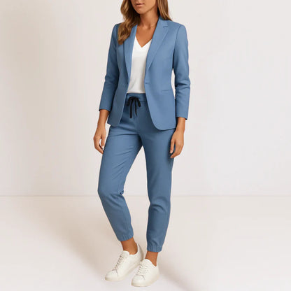 BEATRIZ™  | Elegancia moderna en un conjunto cómodo.