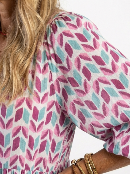Mireya | Vestido midi de capas con estampado geométrico y manga larga