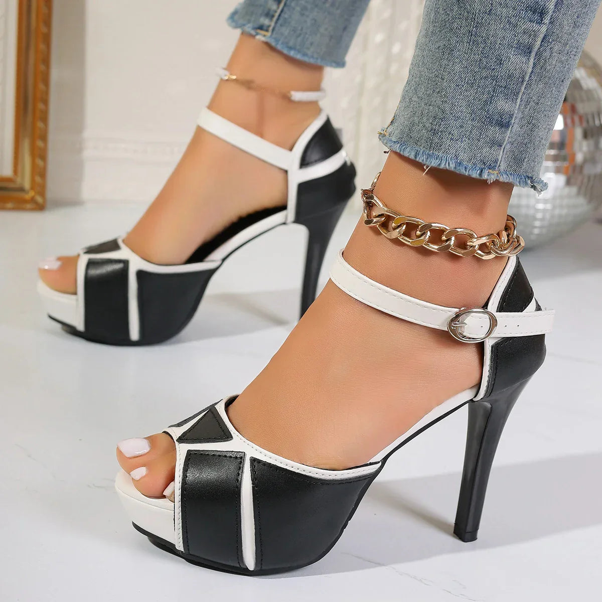 Valentina Marise | Tacones Altos