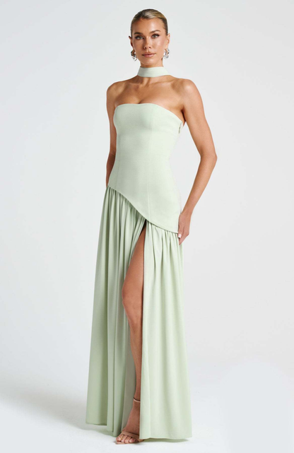 Vestido largo mujer sin tirantes cuello pañuelo espalda corsé abertura alta