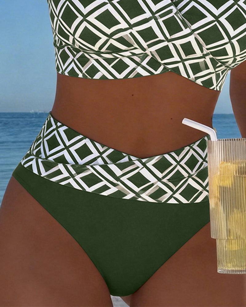 Bikini de dos piezas con corte tipo sujetador y estampado de rombos