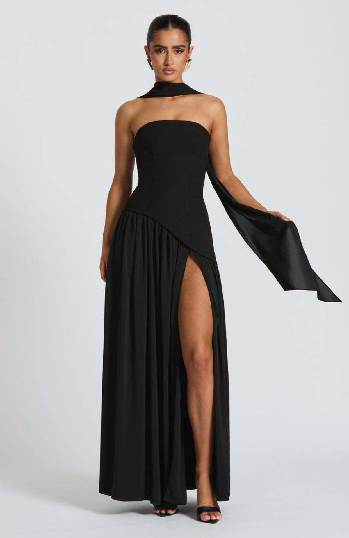 Vestido largo mujer sin tirantes cuello pañuelo espalda corsé abertura alta