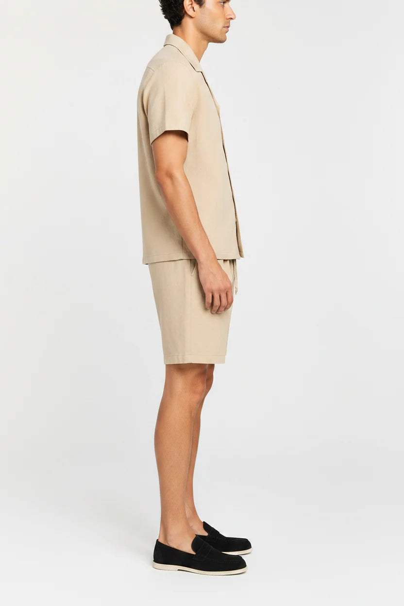 Elegante conjunto de lino