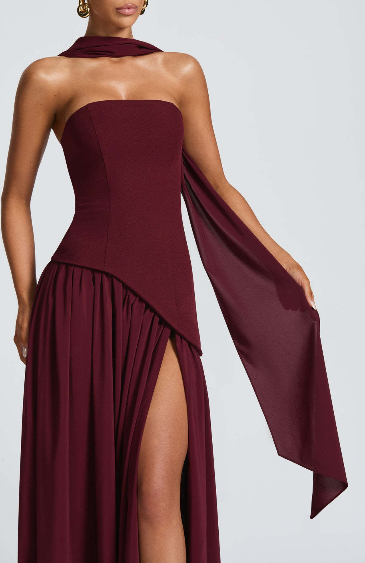 Vestido largo mujer sin tirantes cuello pañuelo espalda corsé abertura alta