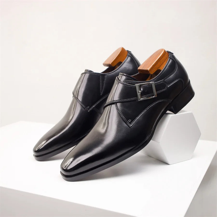 Zapatos de cuero italiano con hebilla