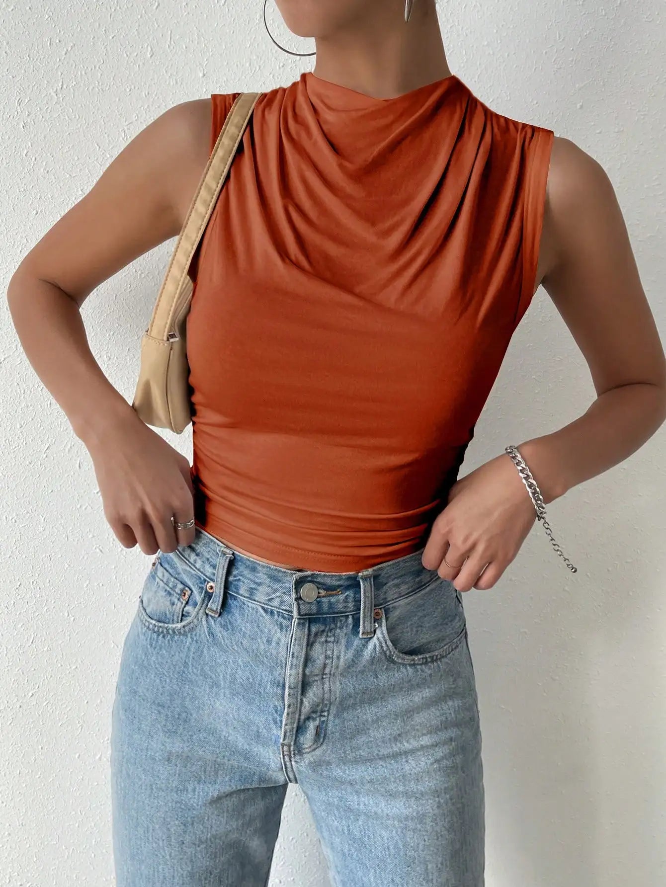 Myrthe™ | Top drapeado elegante de UrbanStoff
