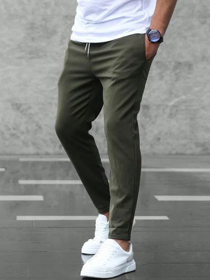 ILIA™ | Pantalón deportivo con corte ajustado