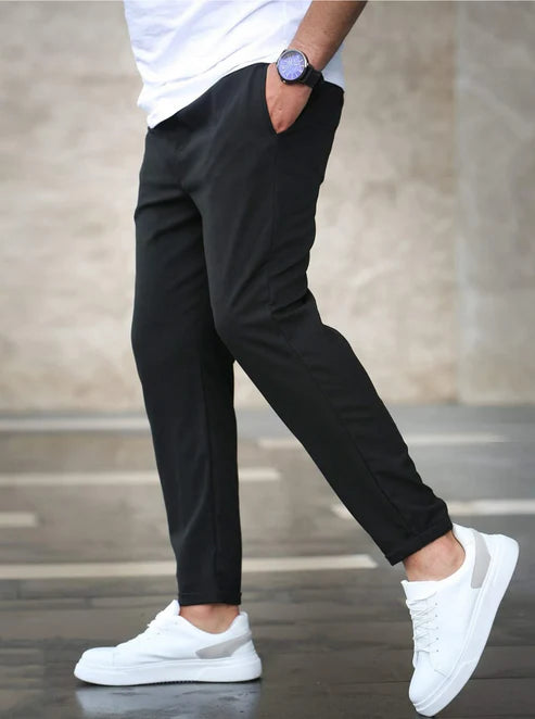 ILIA™ | Pantalón deportivo con corte ajustado