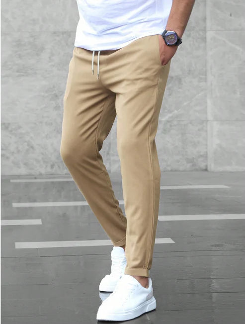 ILIA™ | Pantalón deportivo con corte ajustado