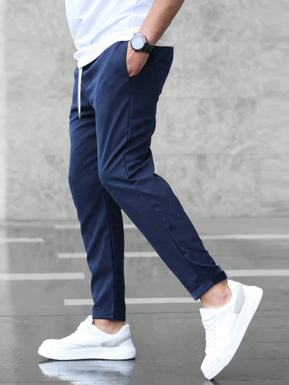 ILIA™ | Pantalón deportivo con corte ajustado