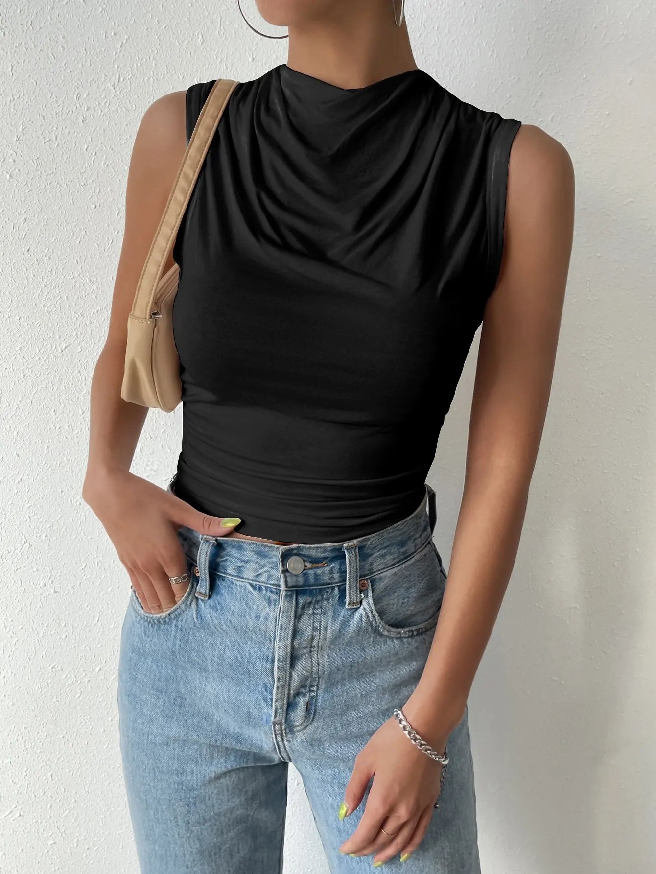Myrthe™ | Top drapeado elegante de UrbanStoff