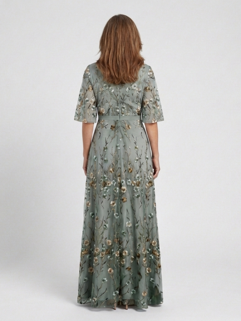 Eva | Vestido maxi floral con escote en V y manga corta