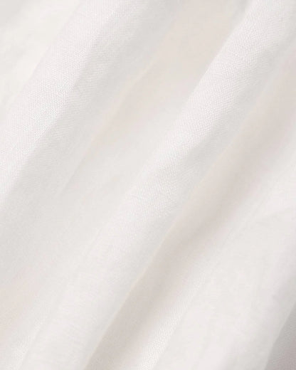 Un vestido elegante y cómodo que realza tu figura.