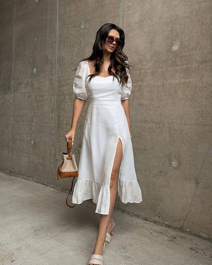 Un vestido elegante y cómodo que realza tu figura.