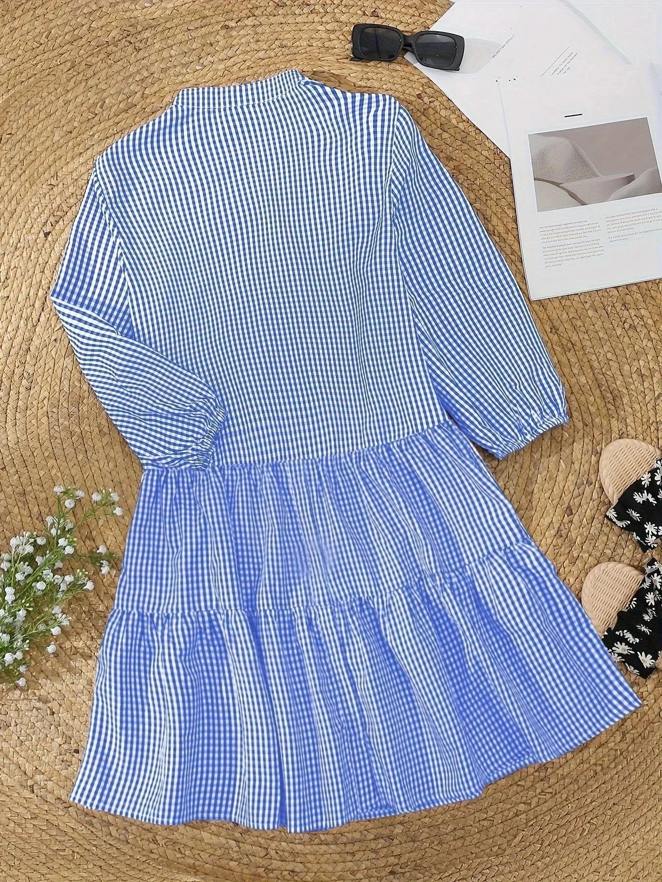 Vestido corto vichy de mujer con mangas 3/4 y cuello abotonado