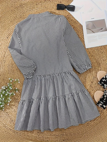 Vestido corto vichy de mujer con mangas 3/4 y cuello abotonado