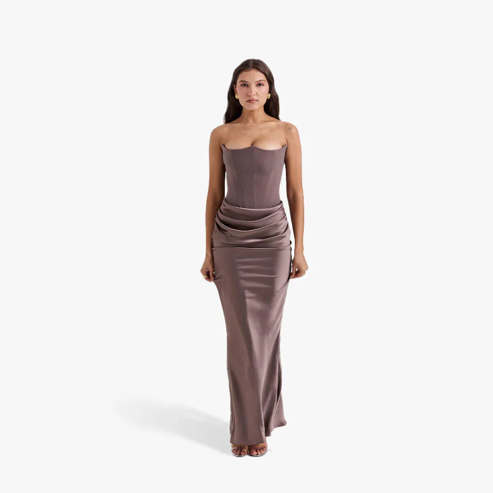 Vestido largo palabra de honor mujer con detalles drapeados elegantes