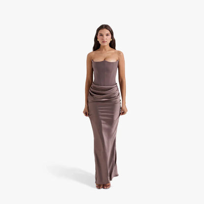 Vestido largo palabra de honor mujer con detalles drapeados elegantes