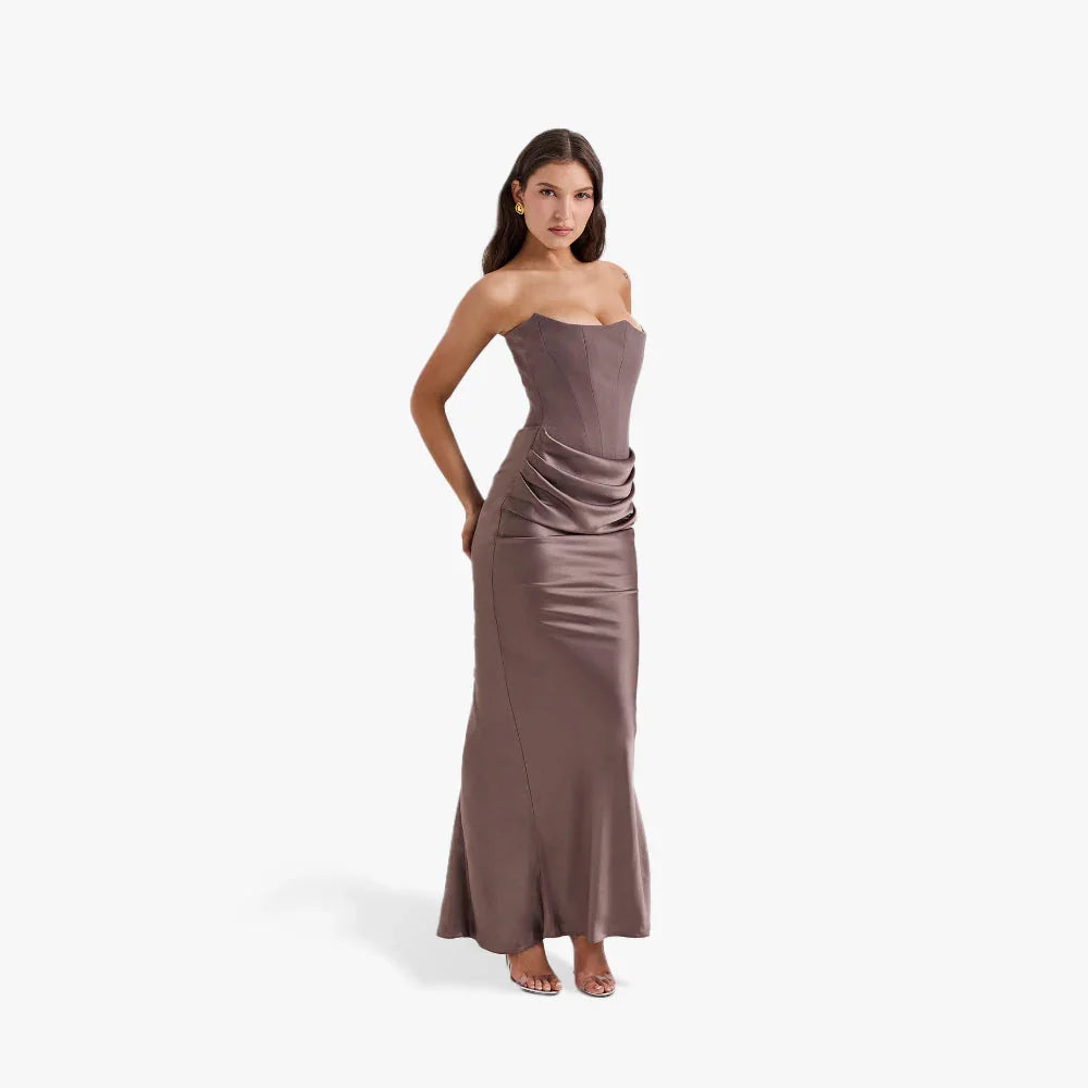 Vestido largo palabra de honor mujer con detalles drapeados elegantes