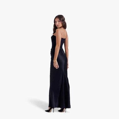 Vestido largo palabra de honor mujer con detalles drapeados elegantes