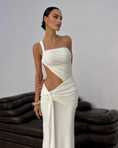 Vestido largo de verano de mujer blanco con recortes