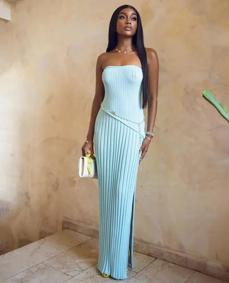 Vestido largo de verano de mujer azul plisado sin tirantes
