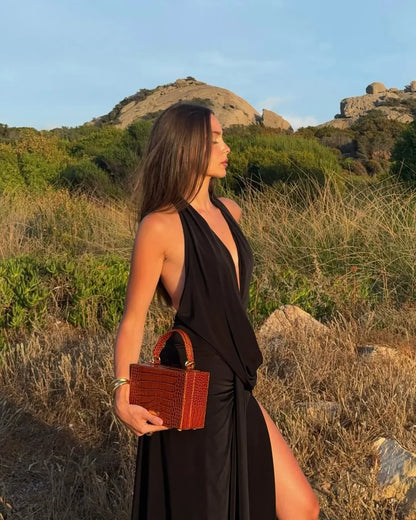 Vestido largo de verano de mujer con espalda descubierta
