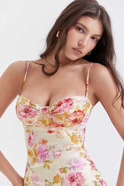 Vestido largo ajustado de flores escote corazón tirantes