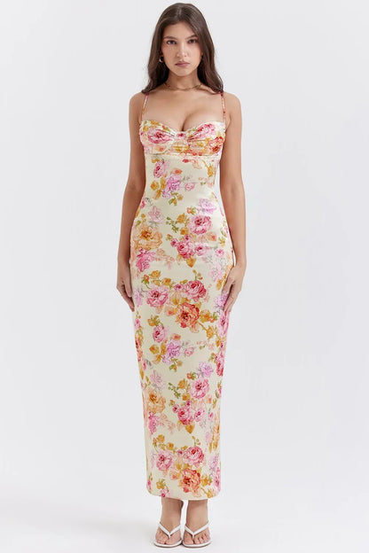 Vestido largo ajustado de flores escote corazón tirantes