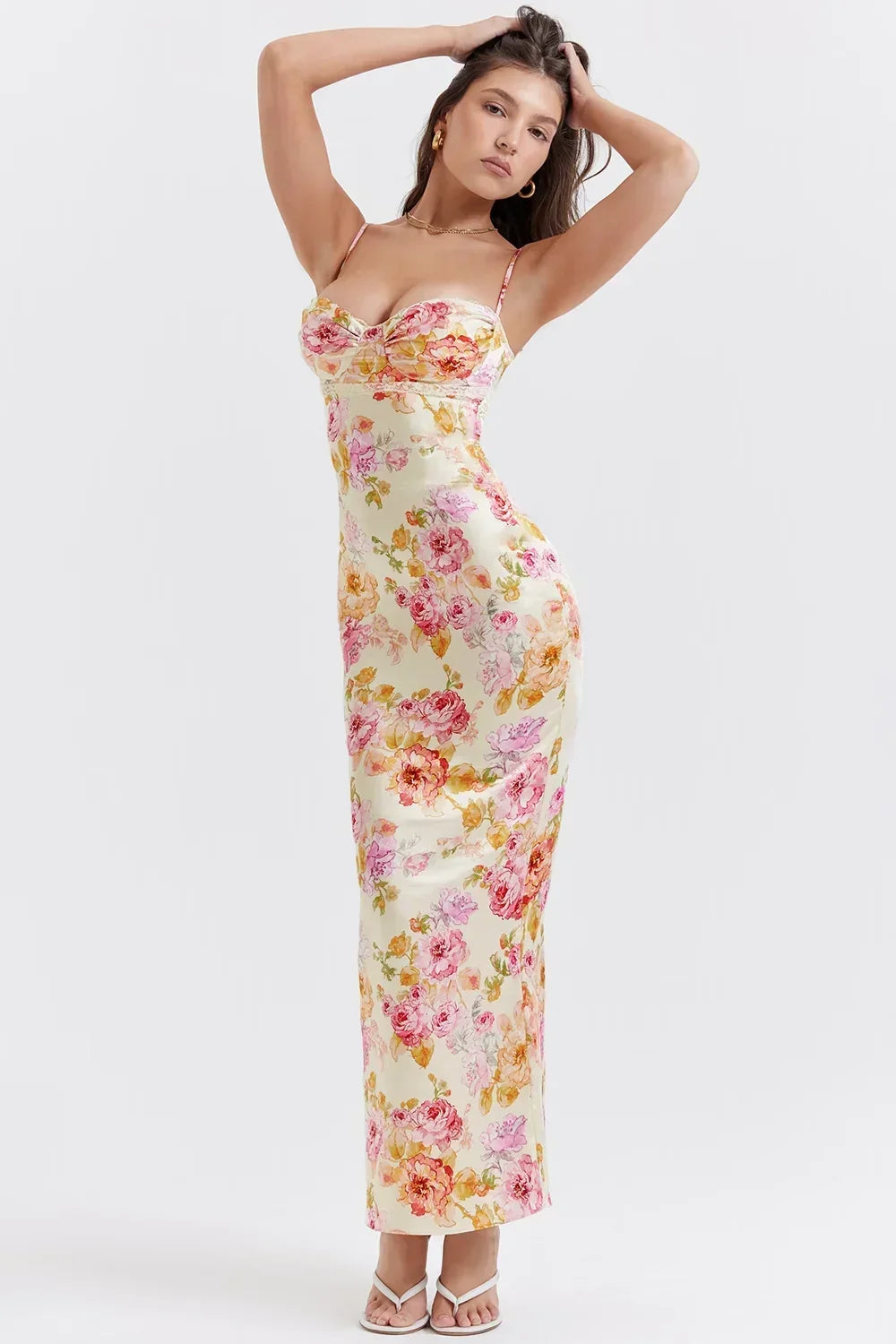 Vestido largo ajustado de flores escote corazón tirantes