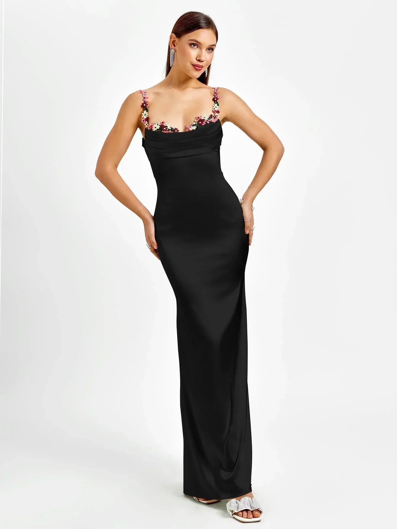 Vestido largo mujer satinado con adornos florales para fiesta