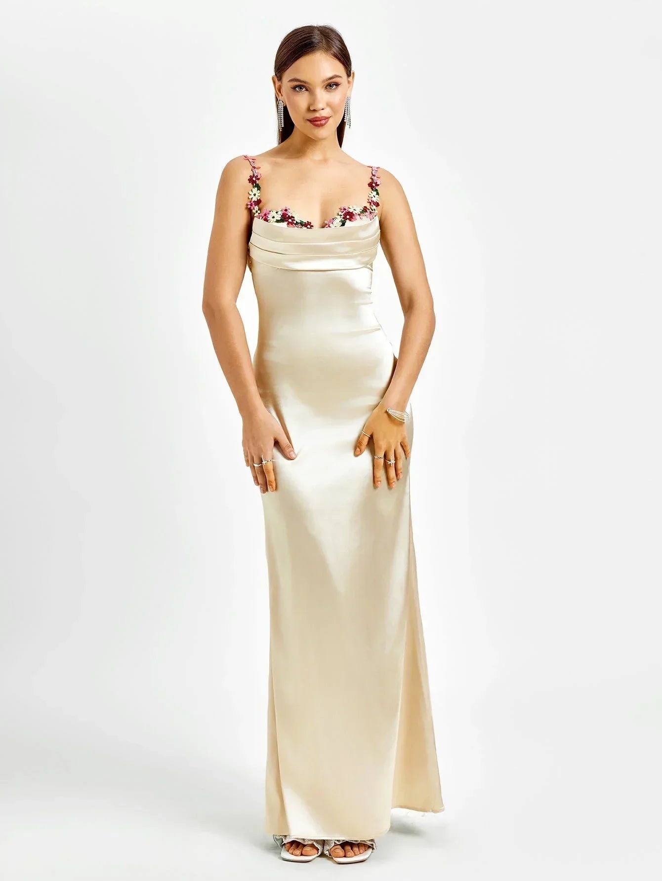 Vestido largo mujer satinado con adornos florales para fiesta