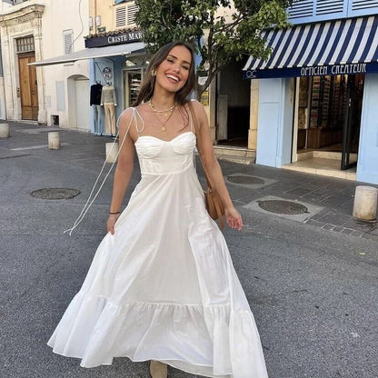 Vestido largo blanco verano con busto fruncido y tirantes finos