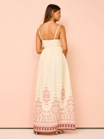 Vestido largo de mujer con motivos florales de verano y tirantes finos