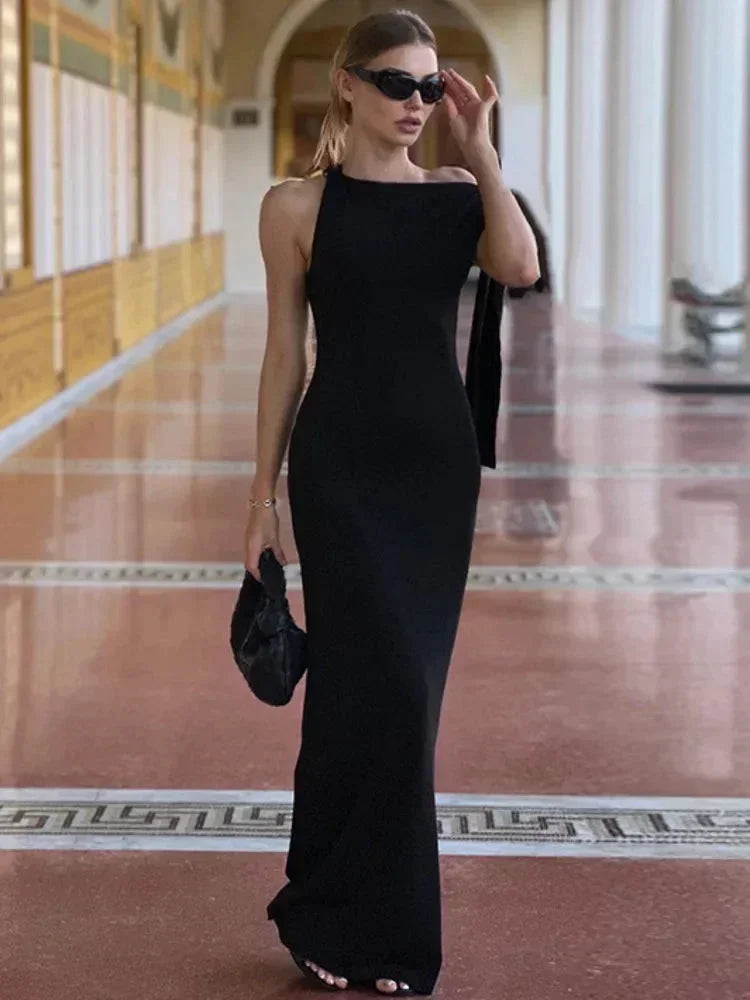 Vestido largo de mujer con lazo decorativo sin mangas
