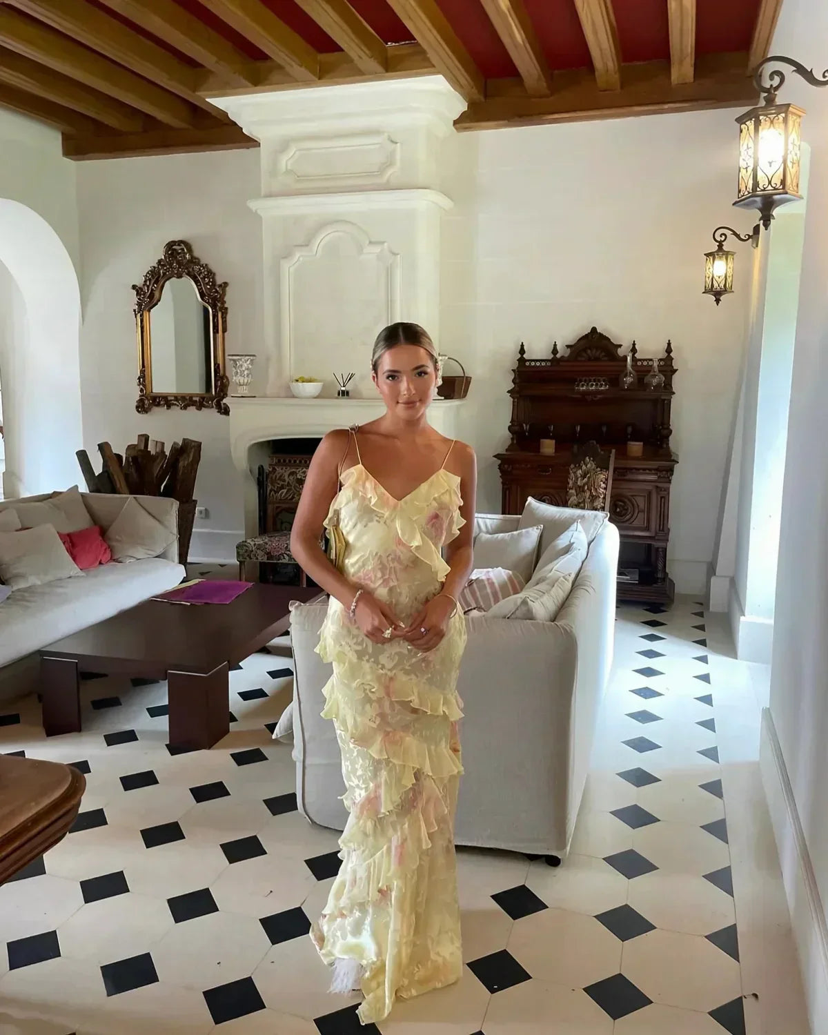 Vestido largo mujer con volantes asimétricos y tirantes finos