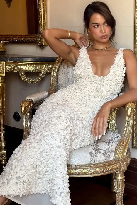 Vestido largo para mujer blanco con detalles florales